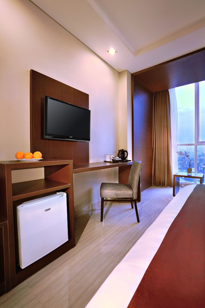 Aston Imperial Bekasi Hotel & Conference Center 31/53
