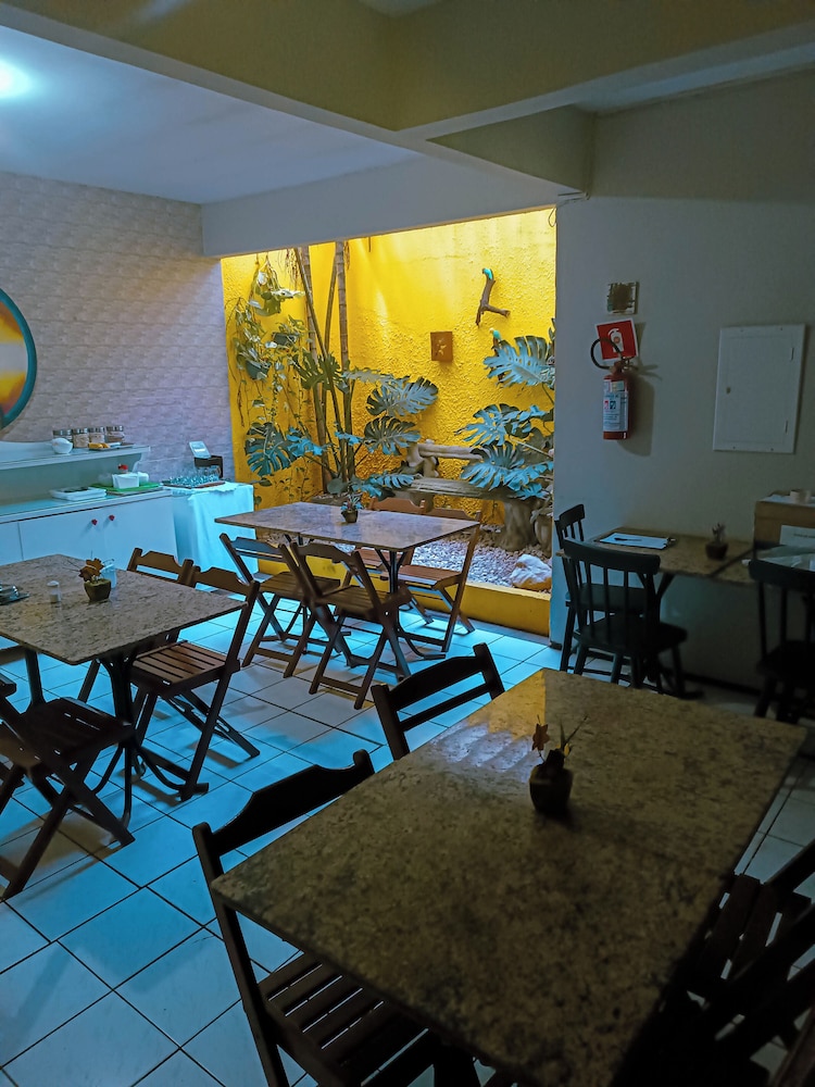 Center 1 Hotel 36/50