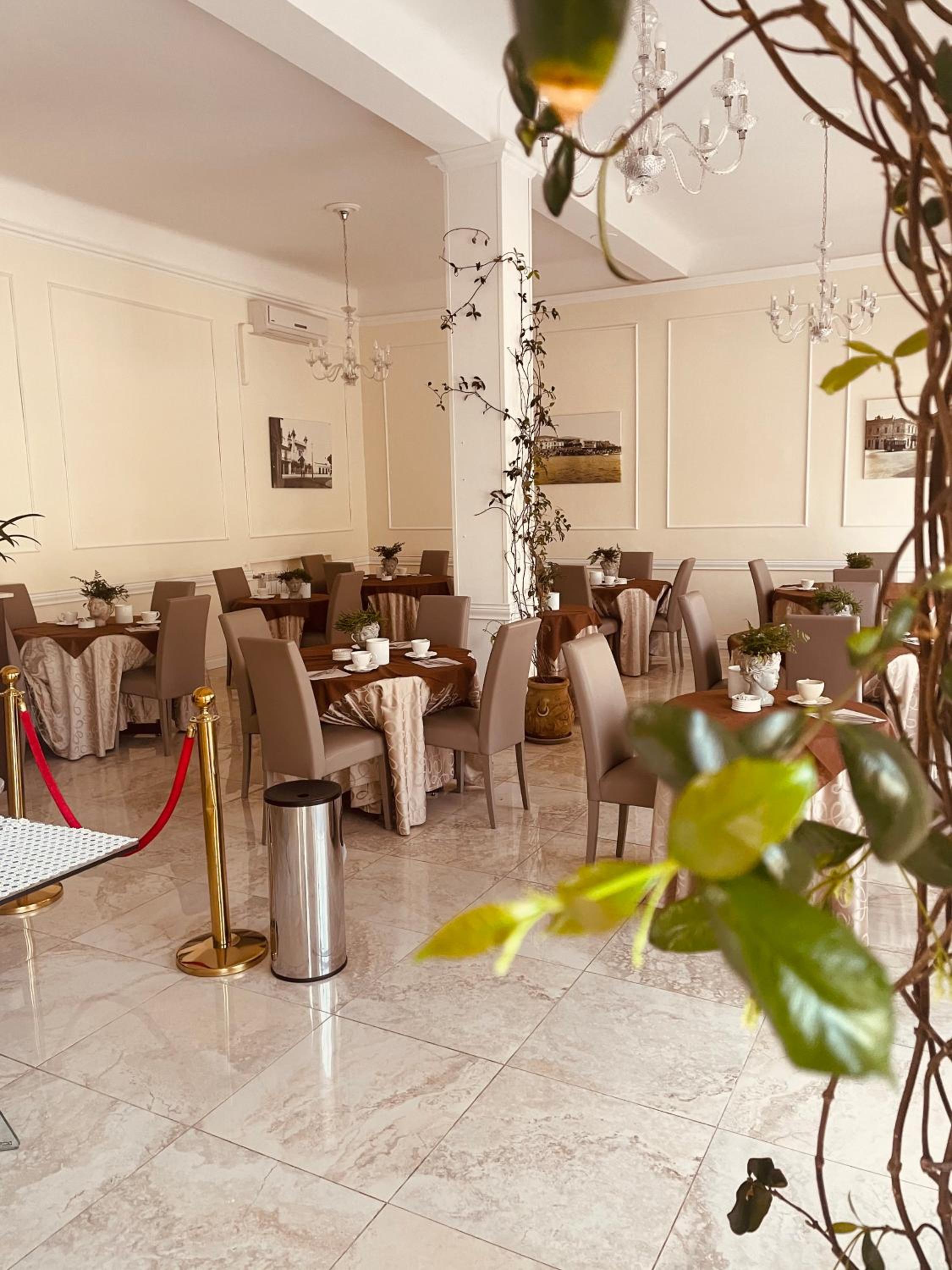 Hotel Regina Margherita 38/50