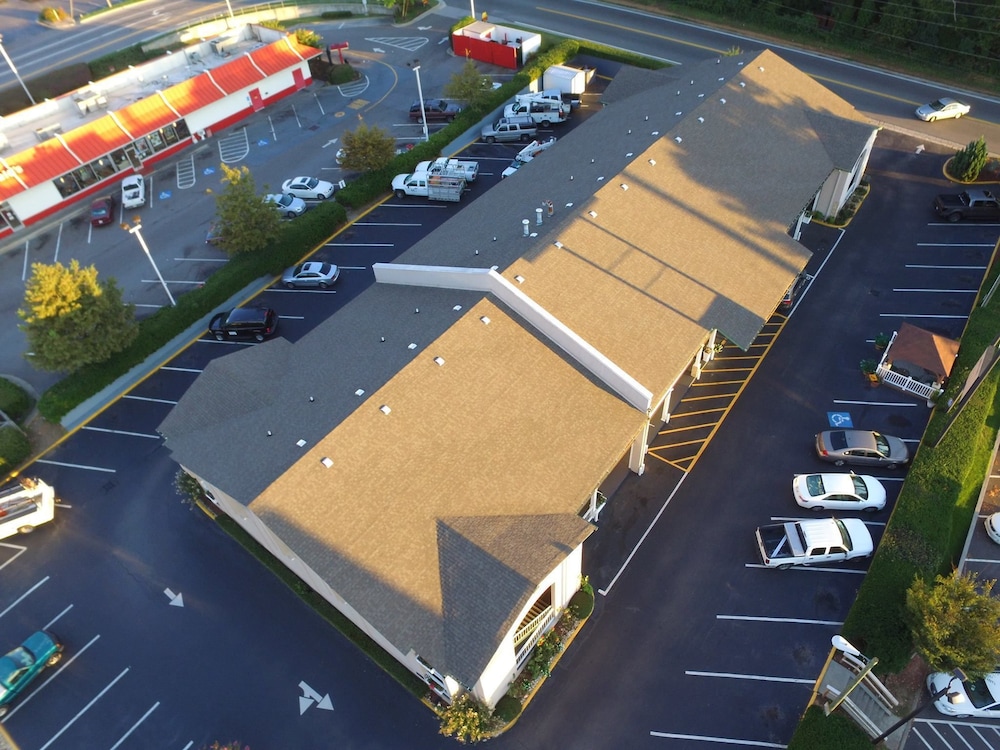 West Bank Inn 47/60