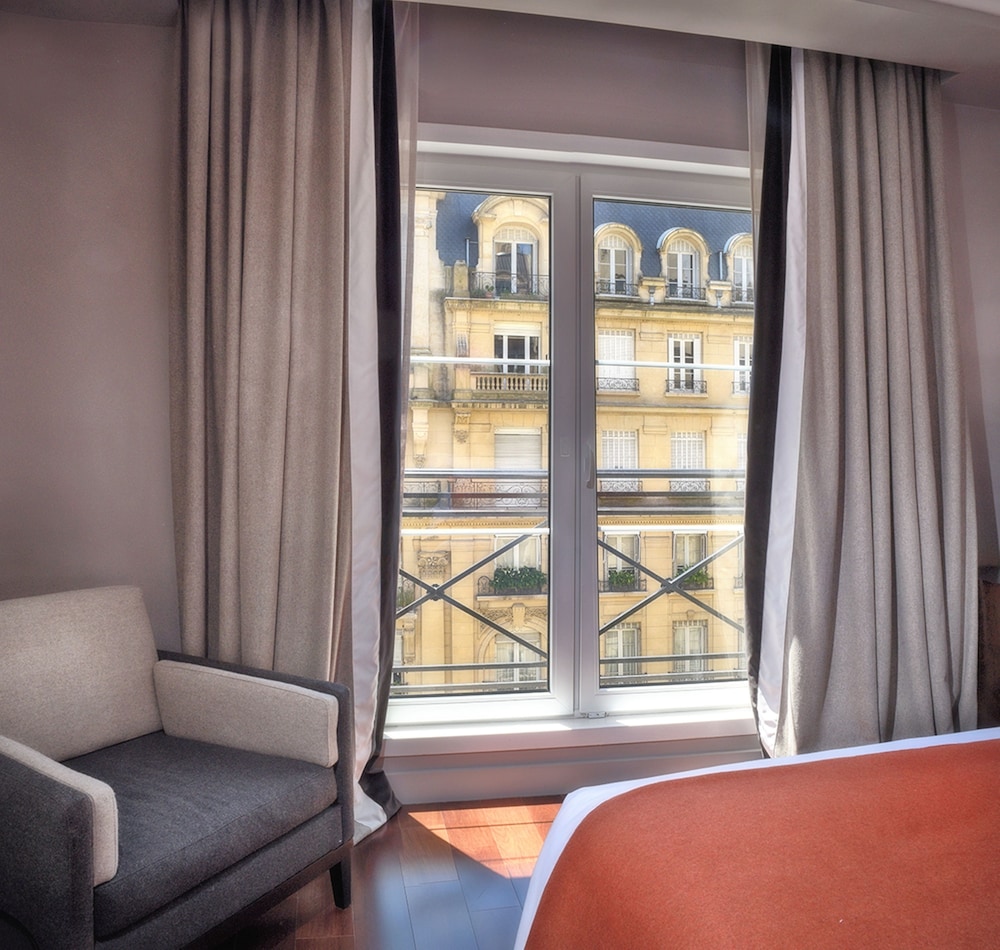CARLES HOTEL BUENOS AIRES 48/64