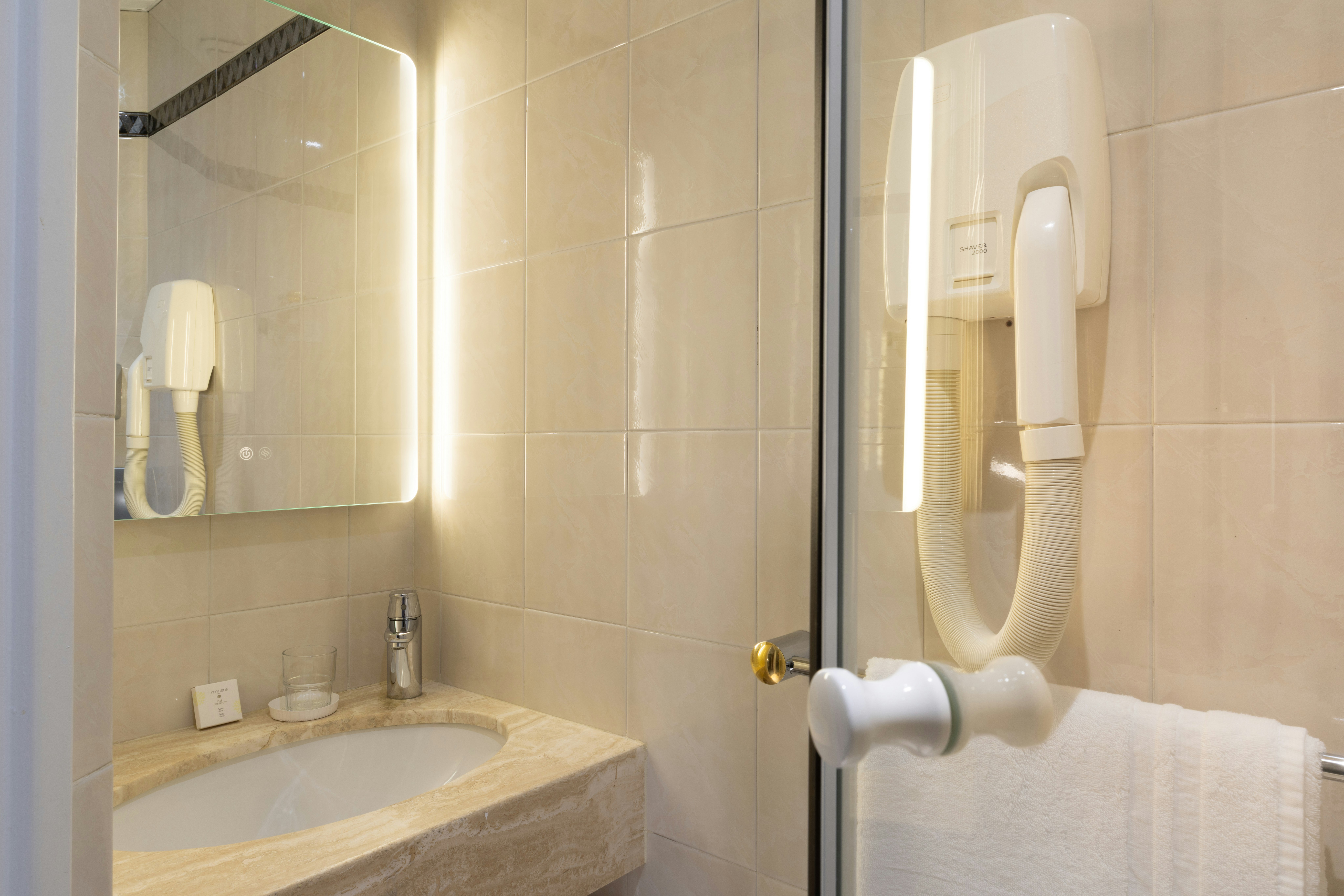 Hotel London Paris 47/50