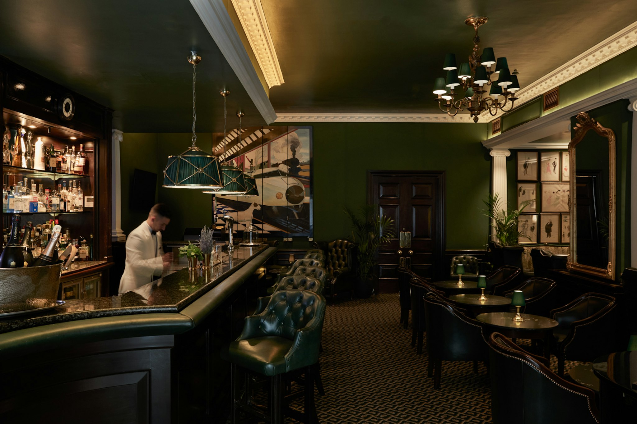 The Chesterfield Mayfair 51/84