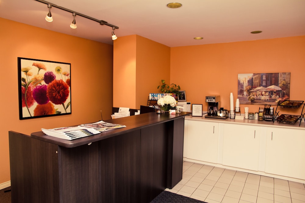 Rideau Heights Inn 4/54