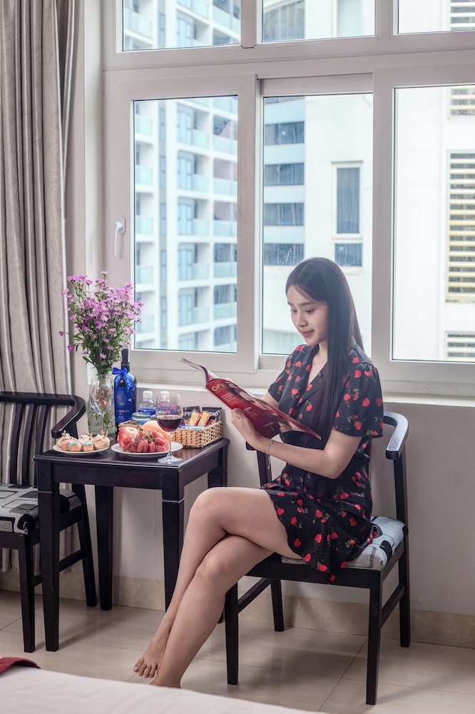 Misa Hotel 54/75