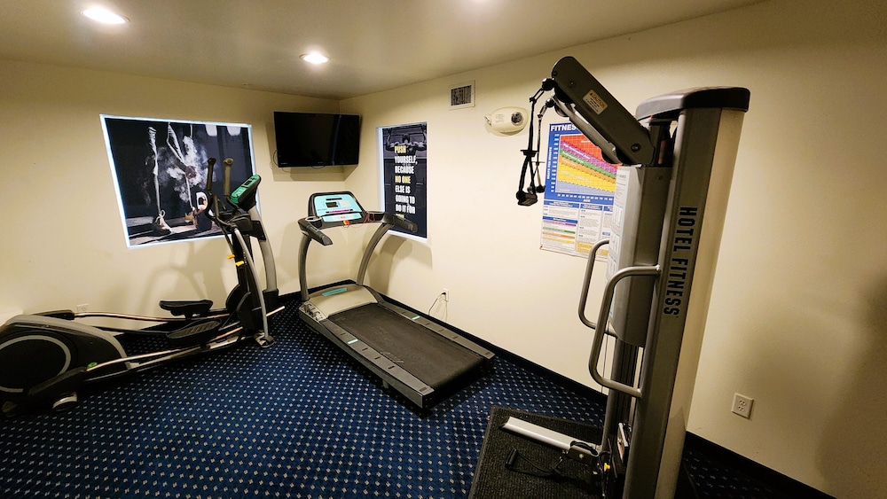 Days Inn by Wyndham Canadian 11/23