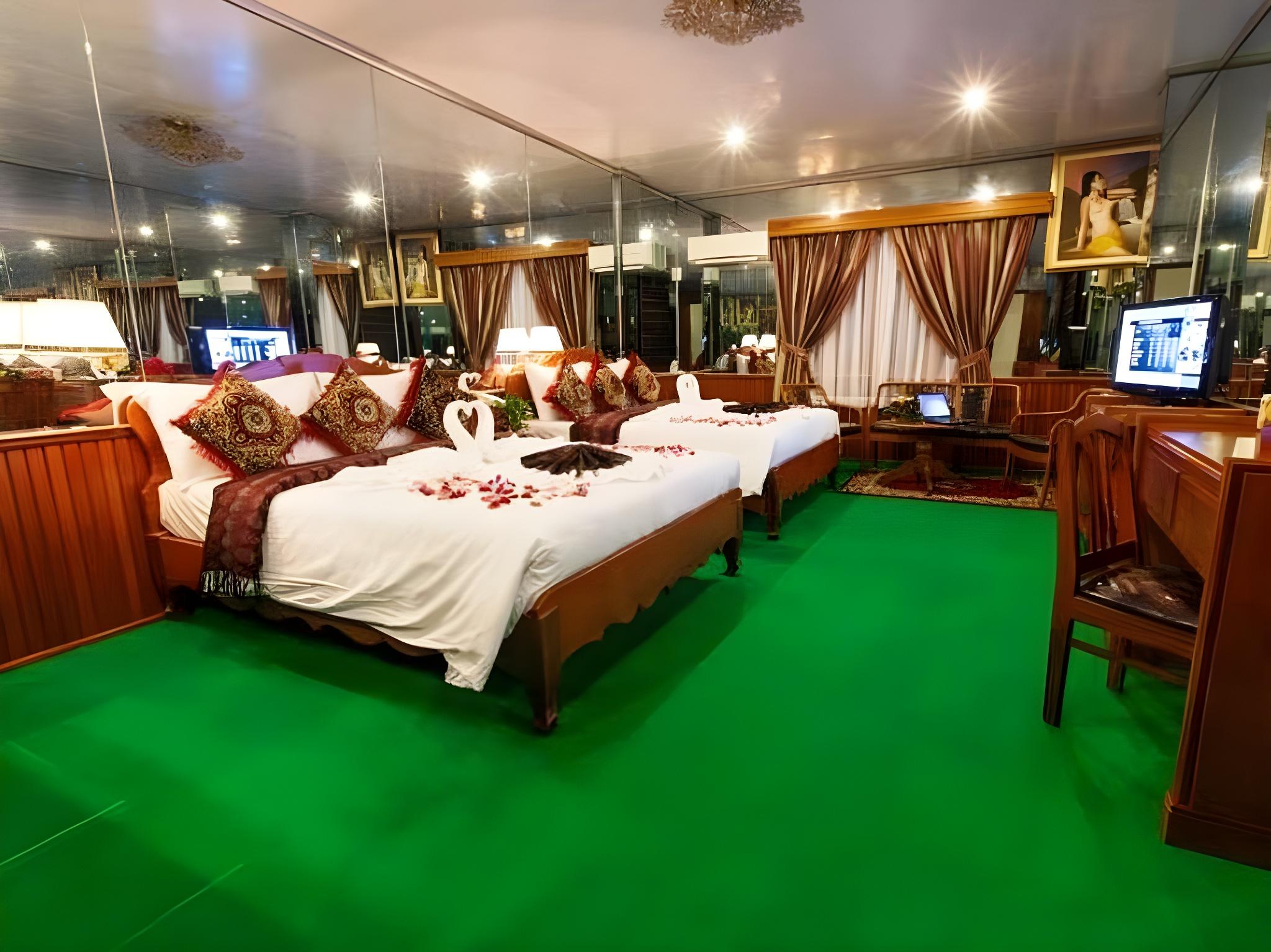 Asia Hotel 21/45