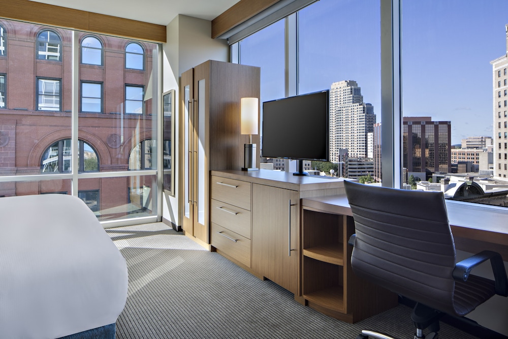 Hyatt Place Grand Rapids Downtown 39/54