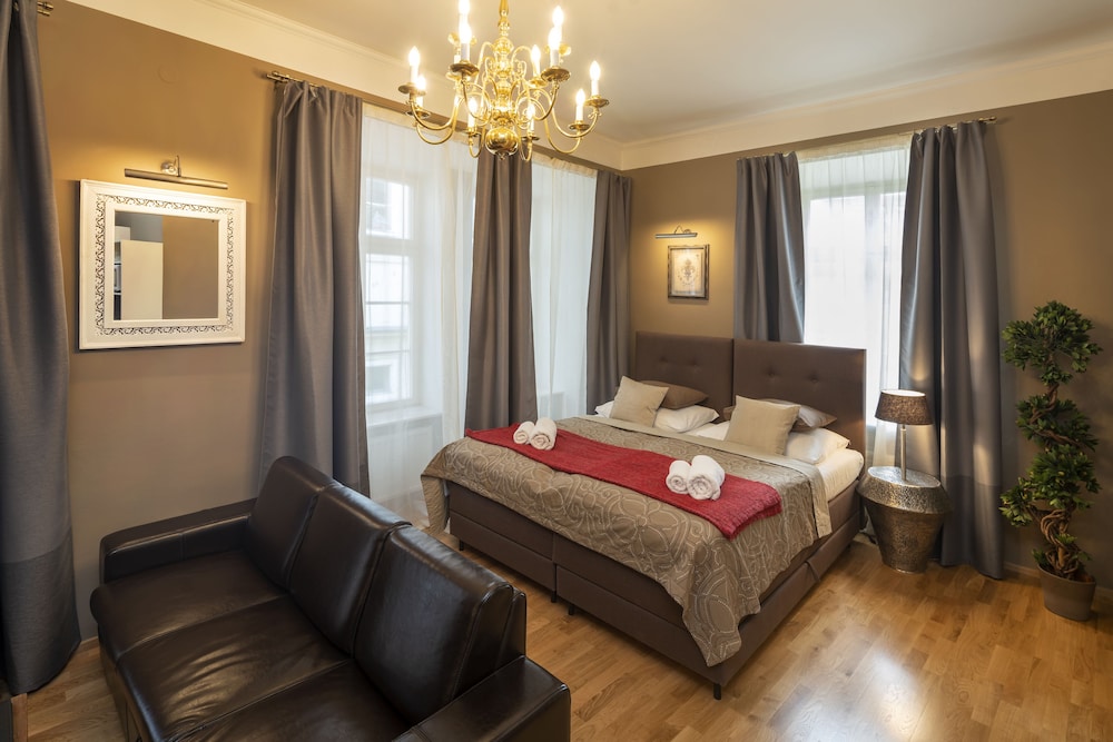 Old Town Aparthotel Michalska 27/75