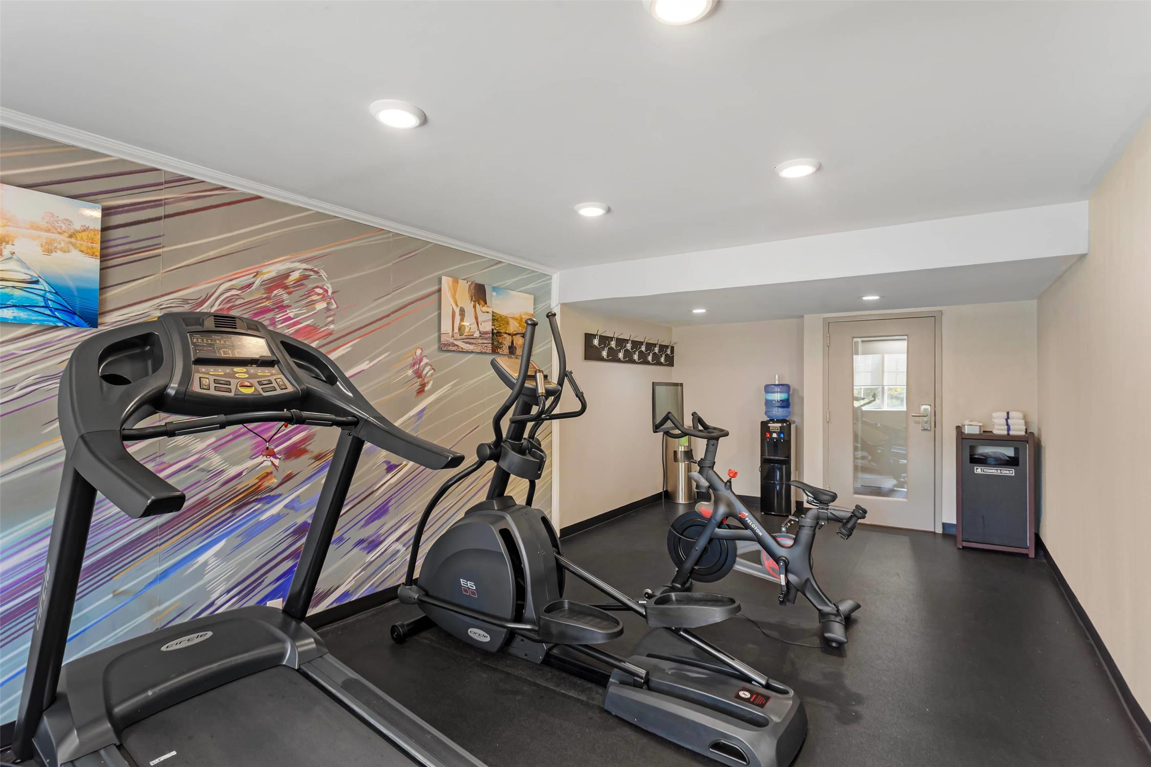 Comfort Inn & Suites Pottstown Eastern Gateway 11/22