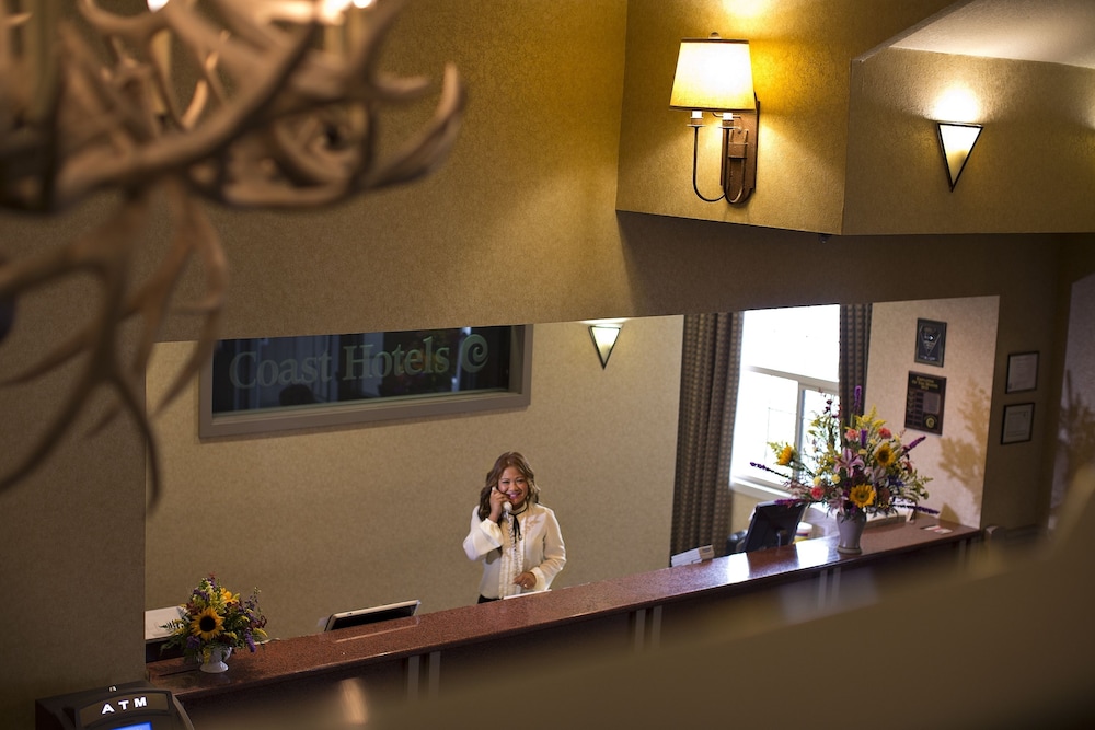 Lobby at Coast Inn at Lake Hood, ANCHORAGE - AK