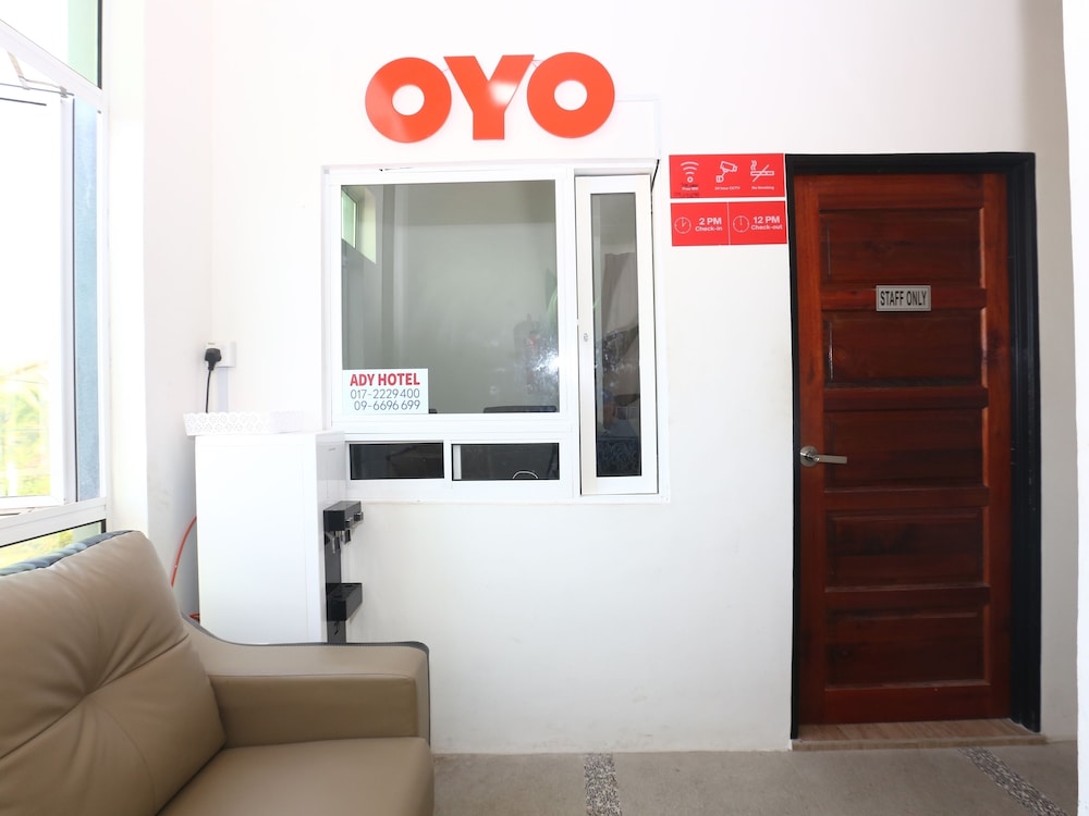 OYO 89678 Ady Hotel 6/23