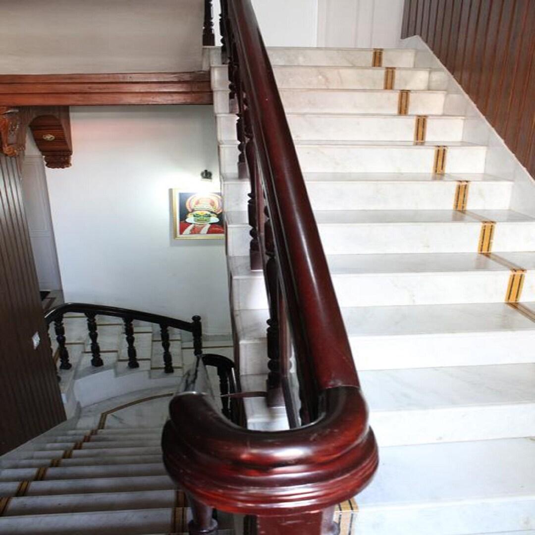 HOTEL WHITE ROSE FORT KOCHI 9/19