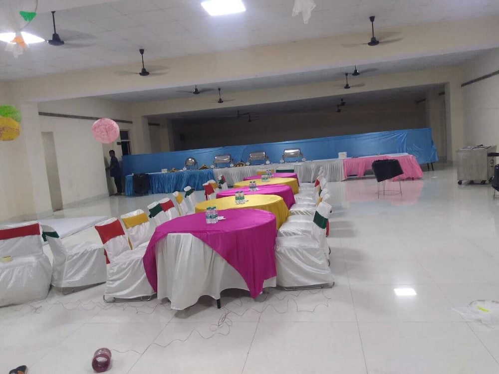 Hotel Rudra Continental 38/47