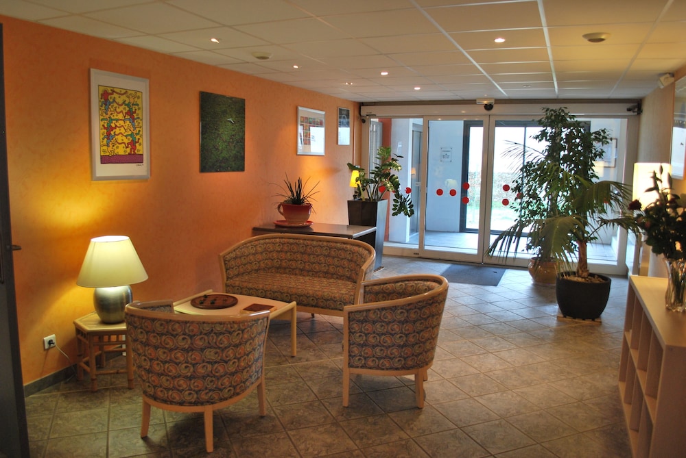 HOTEL TAMBOURIN 25/40