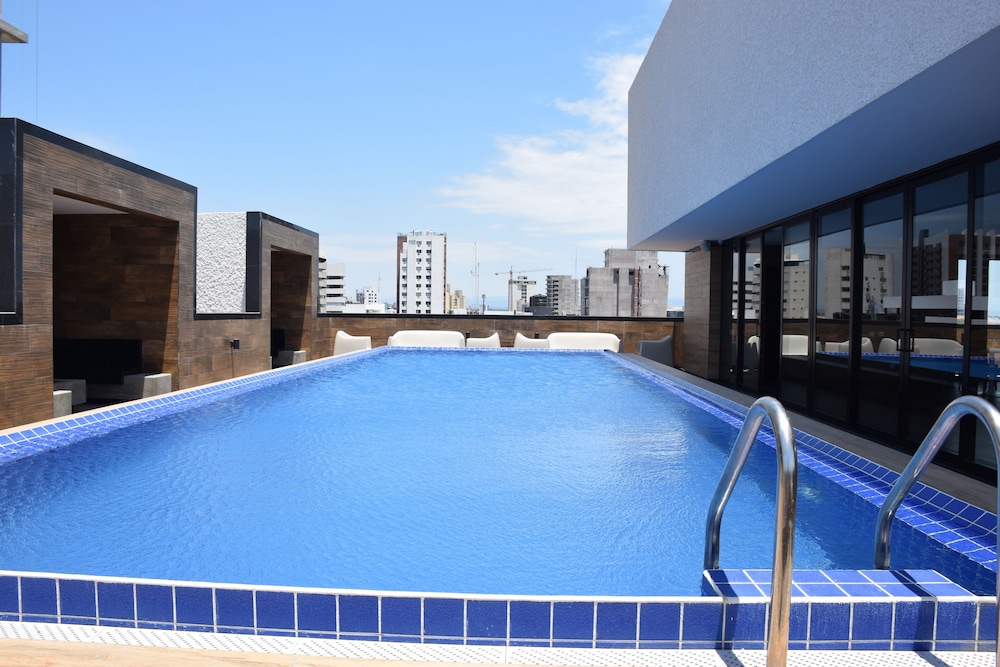 Tryp By Wyndham Santa Cruz 3/38