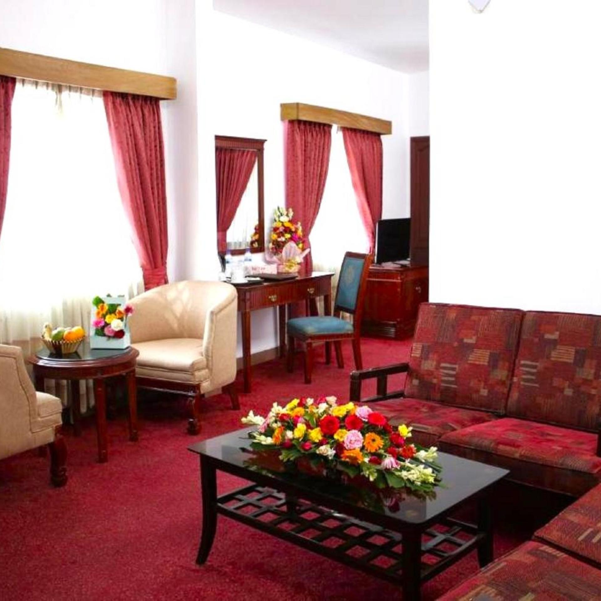 Hotel West Valley 29/36