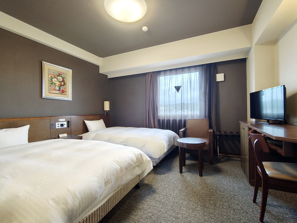 Hotel Route-Inn Iwakiizumi Ekimae 10/50