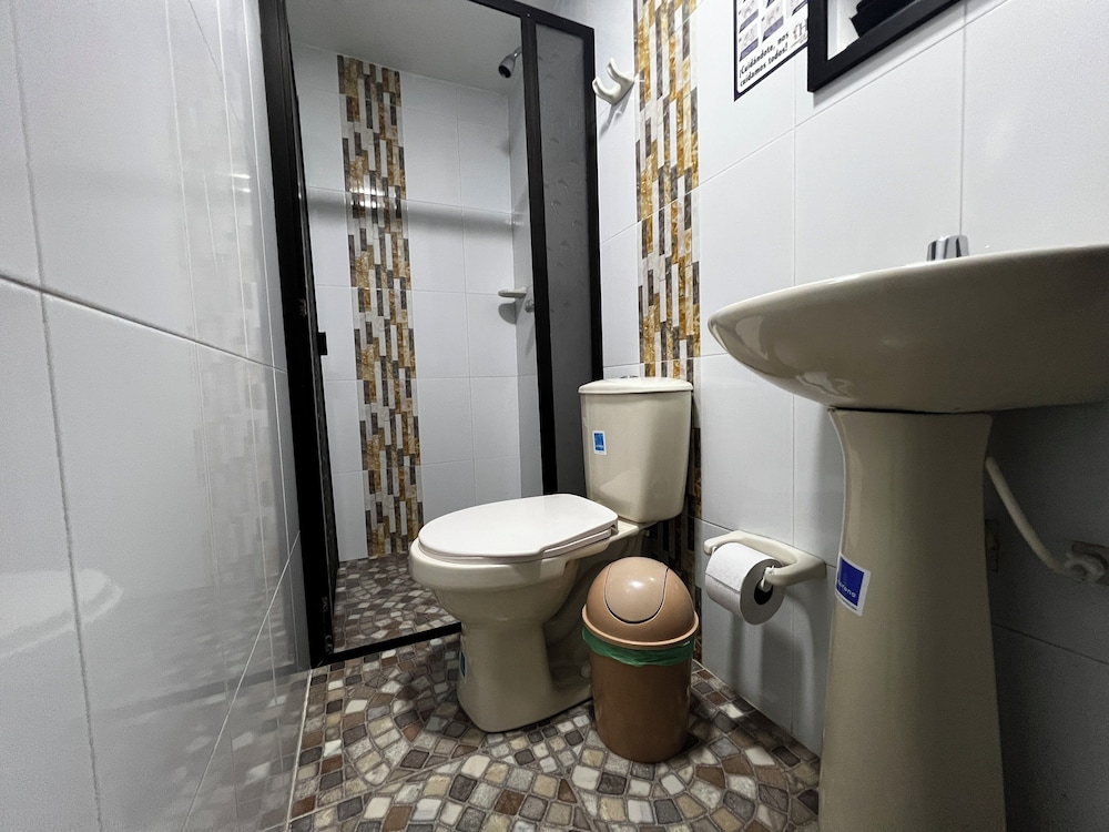Hotel Laureles de Aburra Medellin 45/49