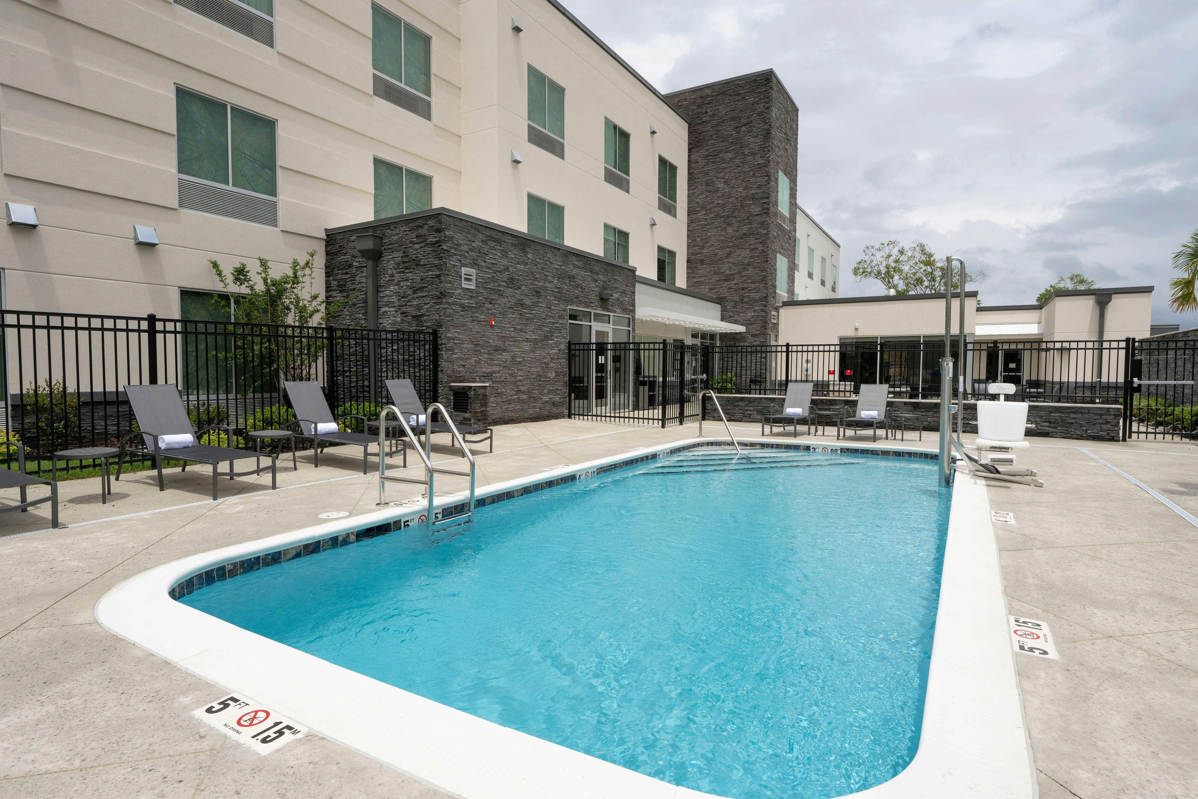 Fairfield Inn & Suites by Marriott Arkadelphia 17/17
