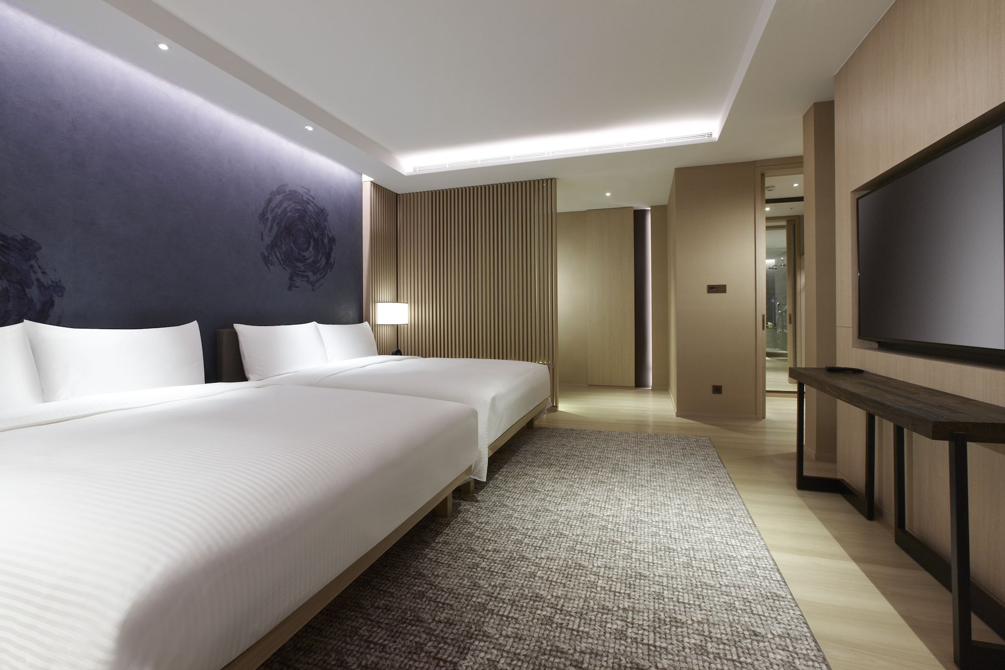 RESERVE, DELUXE, TWIN BEDS, PATIO