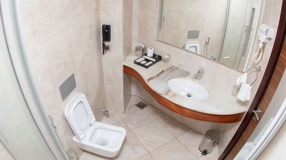 Golden Tulip Canaan Kampala 28/69