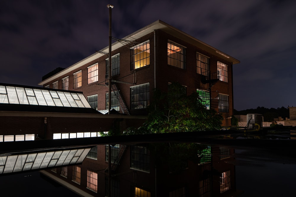 Hotel Piet Hein Eek 1/50