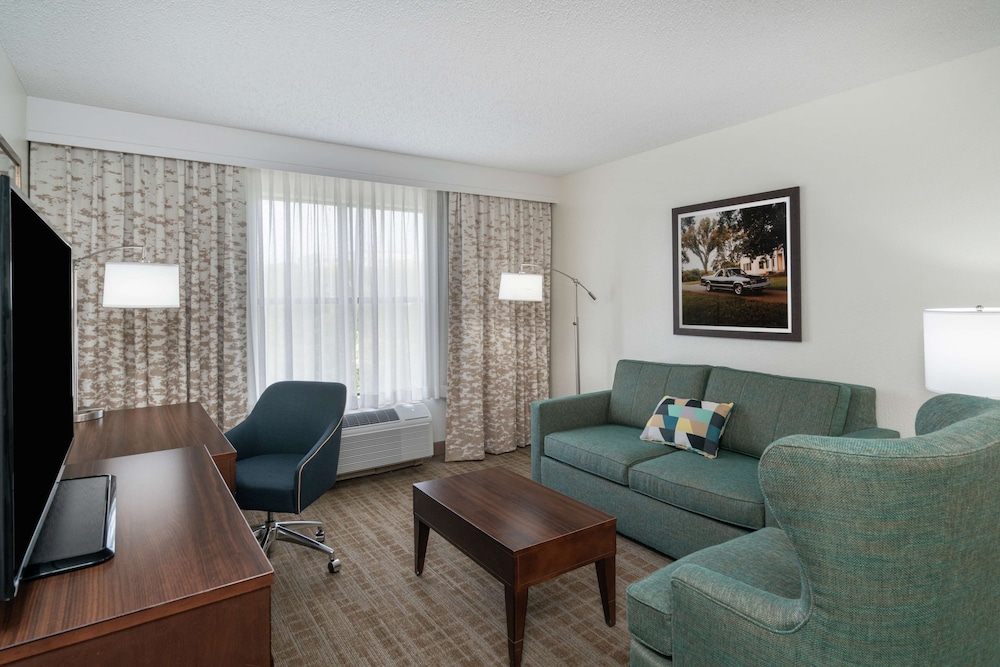 Hampton Inn & Suites Nashville/Franklin (Cool Springs) 20/38