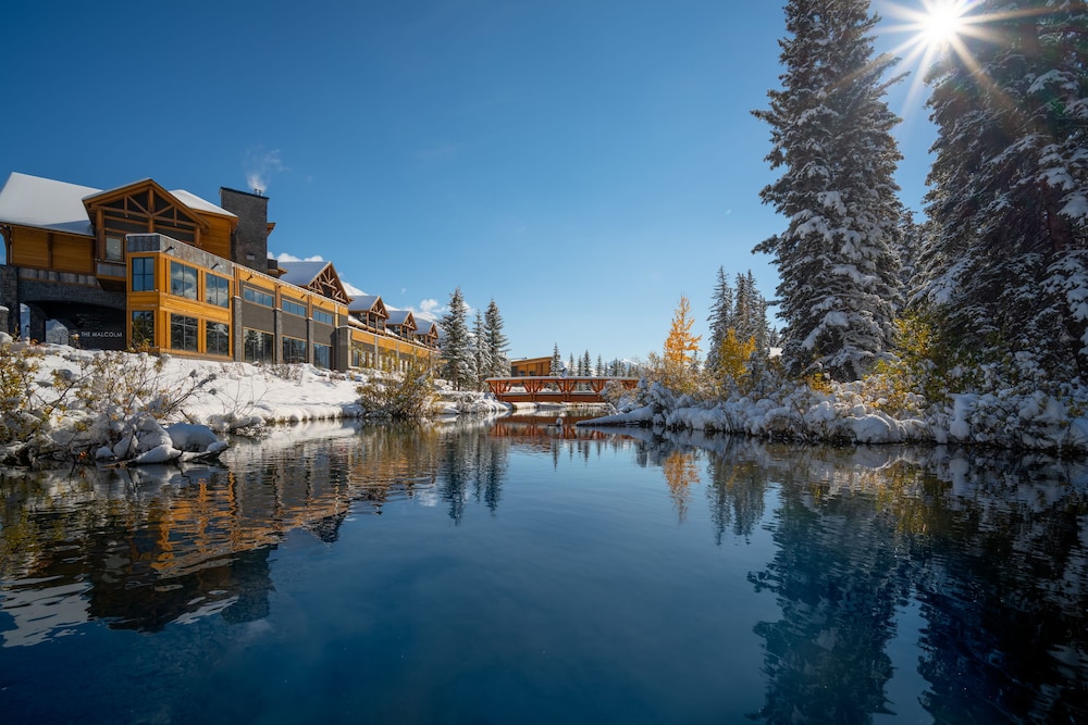 The Malcolm Hotel Canmore 36/46