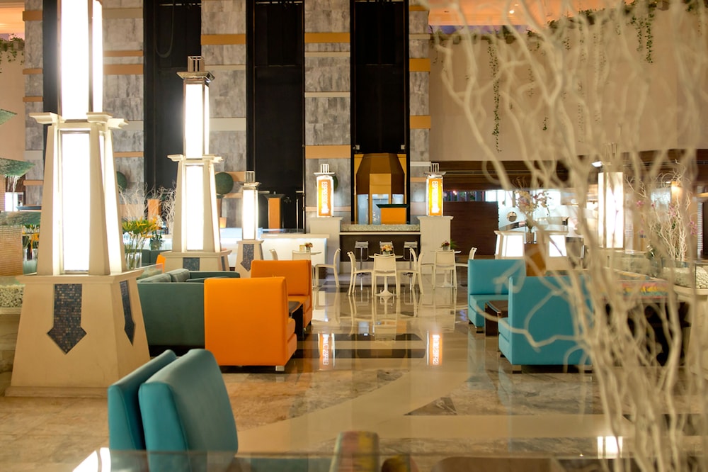 AMBASSADOR CITY JOMTIEN - OCEAN WING 34/50