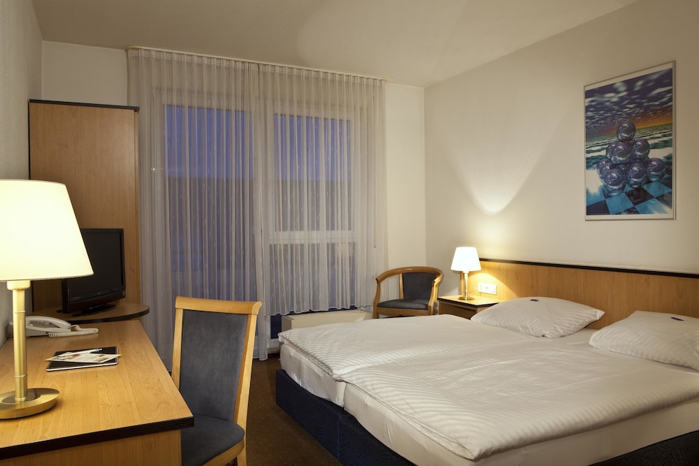 Airport Hotel Stetten 10/23