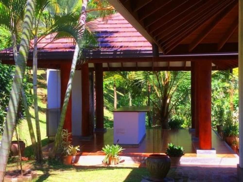 The Sanctuary Boutique Bungalow Kandy 15/16