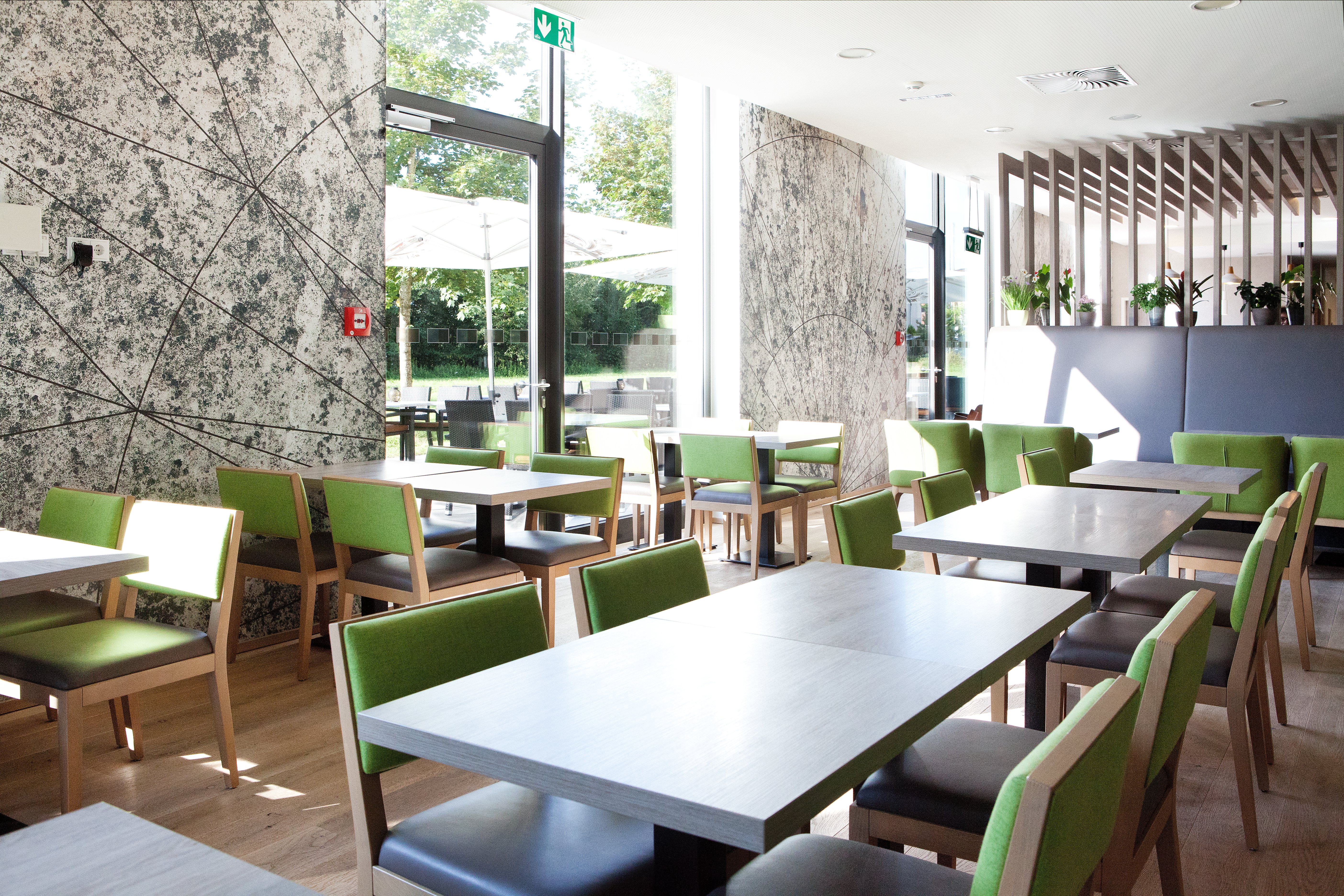 Holiday Inn Express Friedrichshafen 50/76