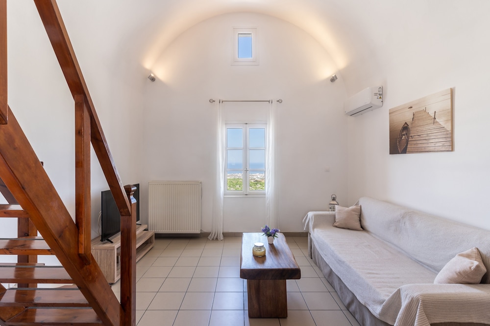 Ampelonas Executive Houses 8/47