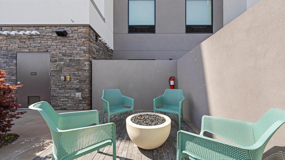 Home2 Suites by Hilton Pasco Tri-Cities Airport 35/57