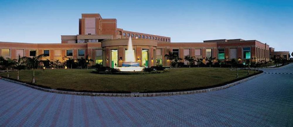 Nirvana Luxury Hotel Ludhiana 24/27
