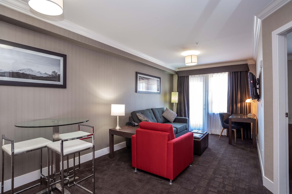 Sandman Hotel & Suites Abbotsford 20/36