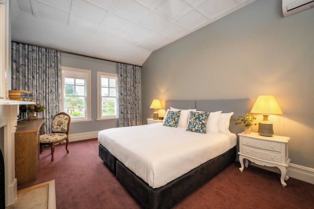 The Russell Boutique Hotel 26/67