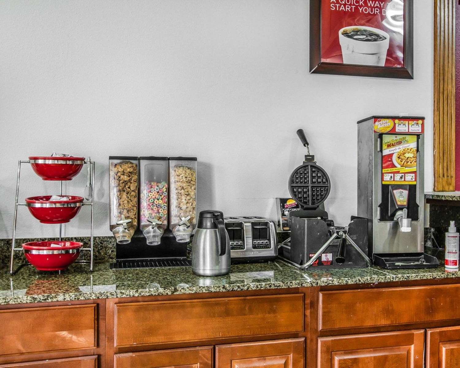Econo Lodge Inn & Suites Enterprise, AL 19/33