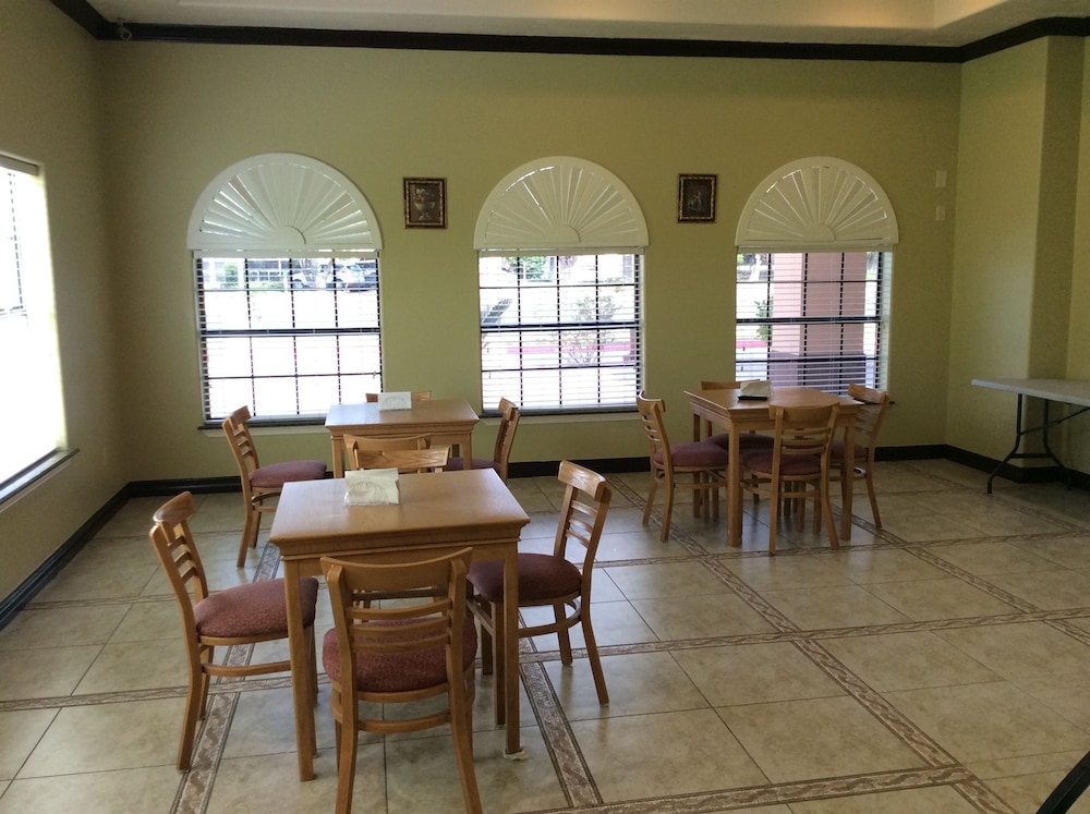 Texas Inn - Weslaco/Mercedes 44/57