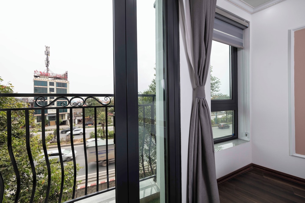 Airport Classic Hotel 2 2/50