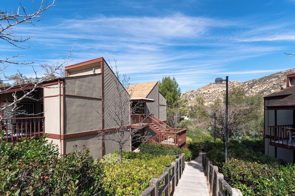 GetAways at San Diego Country Estates 4/50