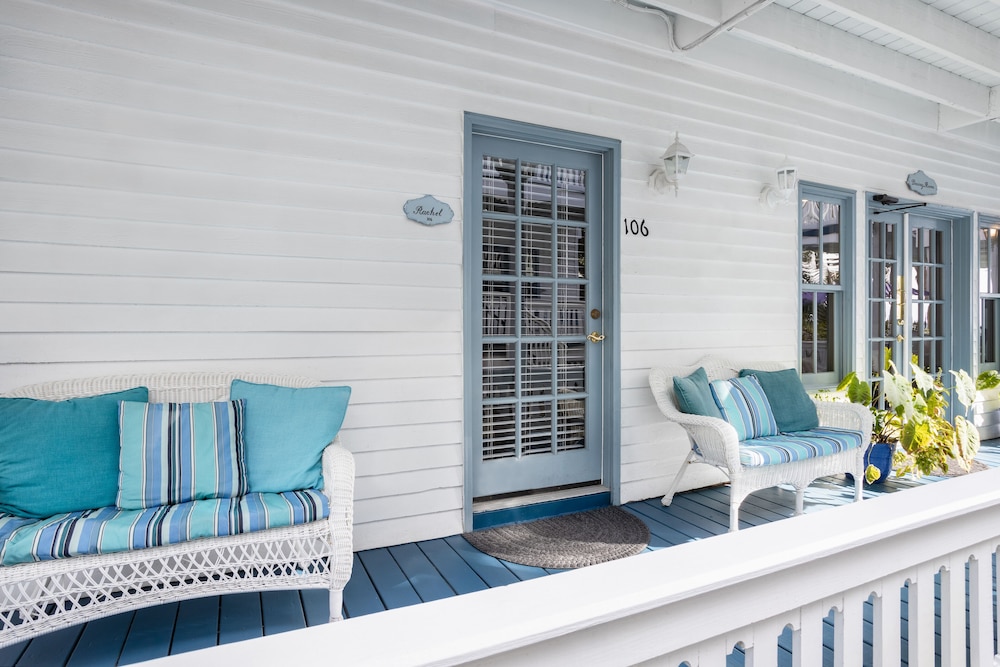 Bayfront Westcott House Bed and Breakfast 2/50