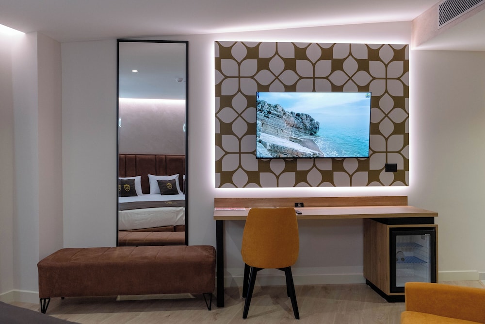 Hotel Dior 47/60