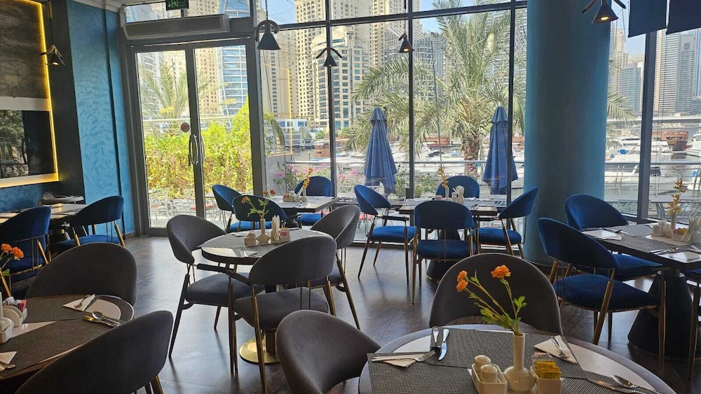 Signature Hotel Apartment Spa Marina 44/60