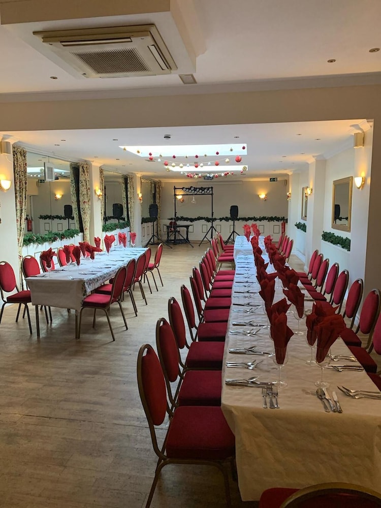 The Beaufort Hotel 27/34