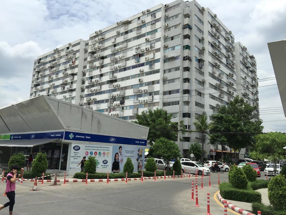 T9 Muang Thong Thani Condo 1/18