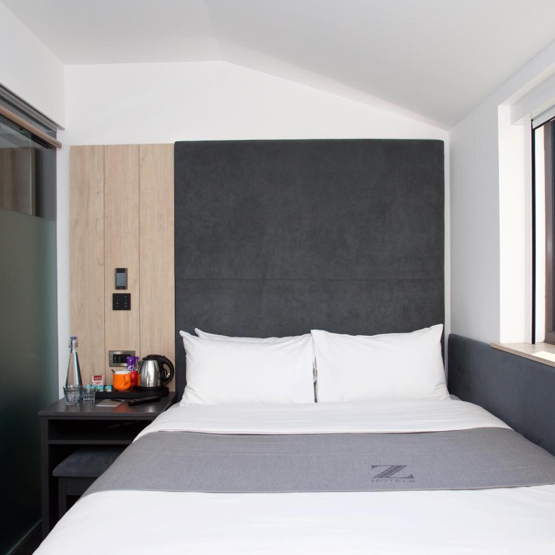 Superior, Queen Bed