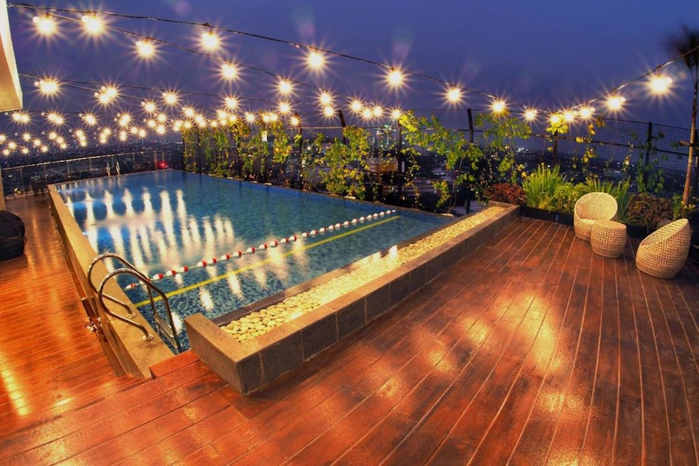 Aviary Bintaro 3/49