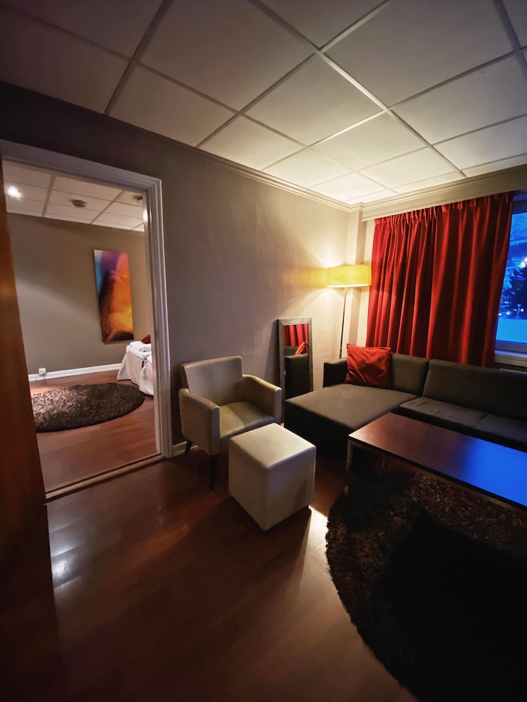 Quality Hotel Grand Royal 26/39